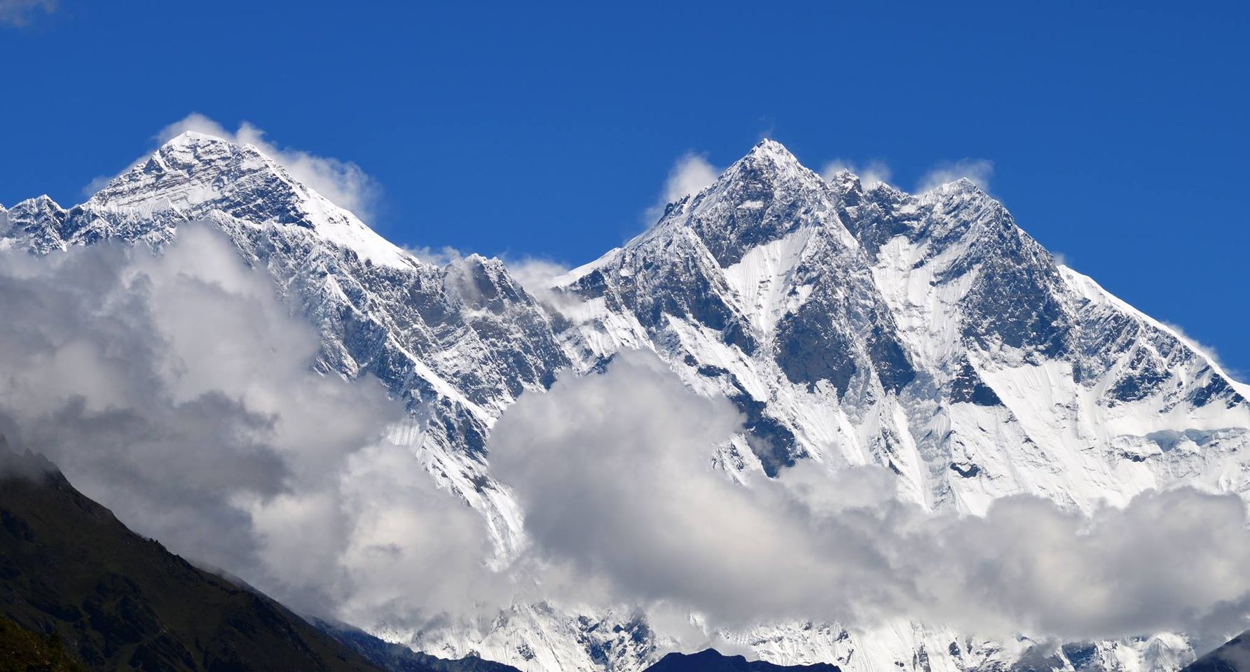 Spring Everest season begins as Sherpas open summit route
