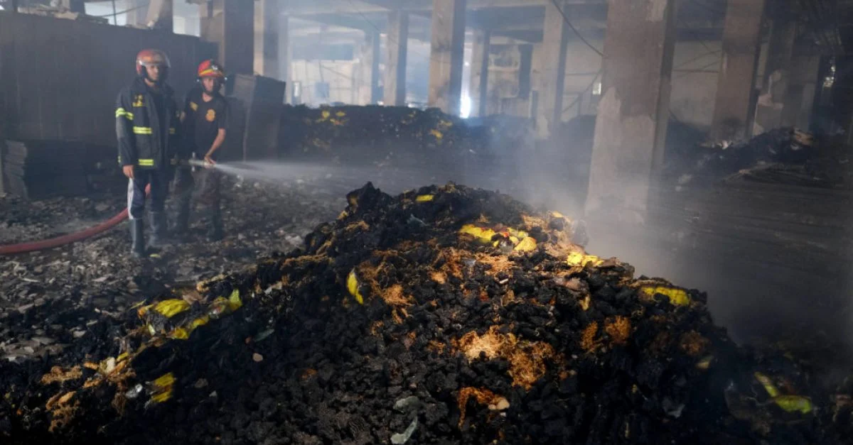 Five policemen killed in two terror attacks