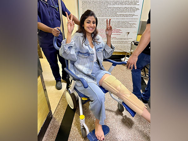 Shilpa Shetty breaks her leg on sets