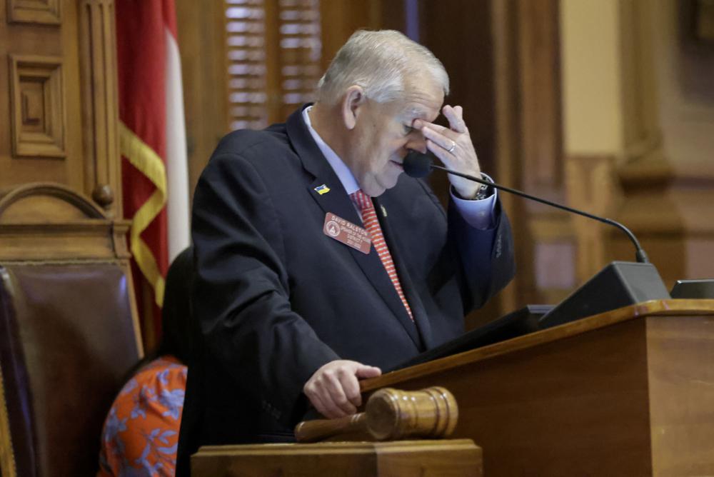 Georgia lawmakers hand transgender decision to sports group