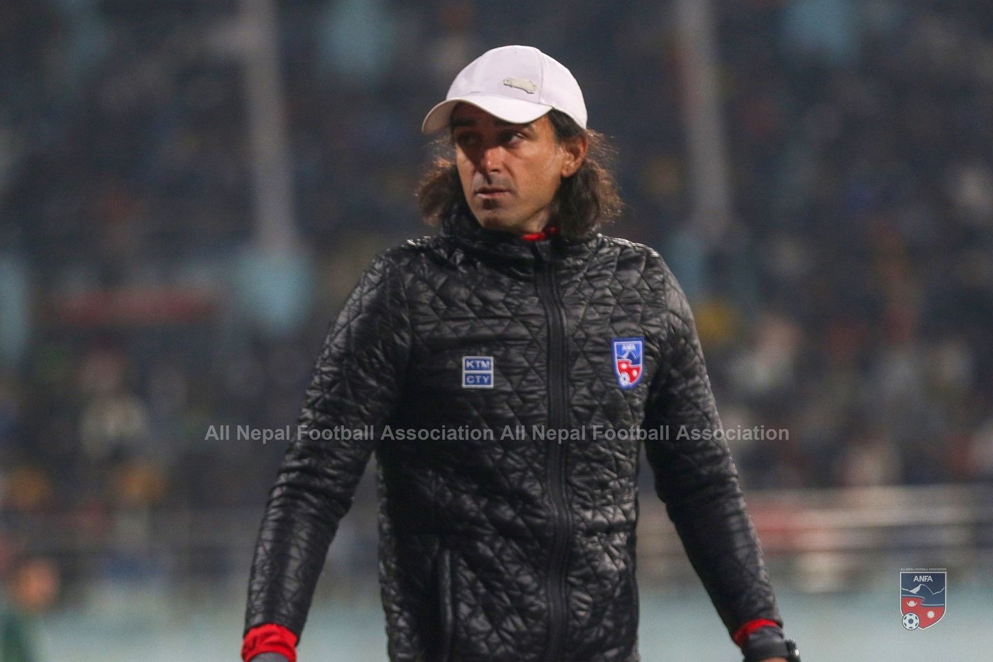 Coach Vincenzo to conduct football training
