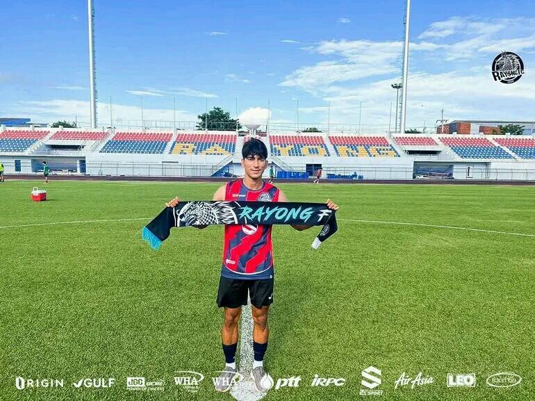 Nepali footballer Manish Dangi signed with Thai club