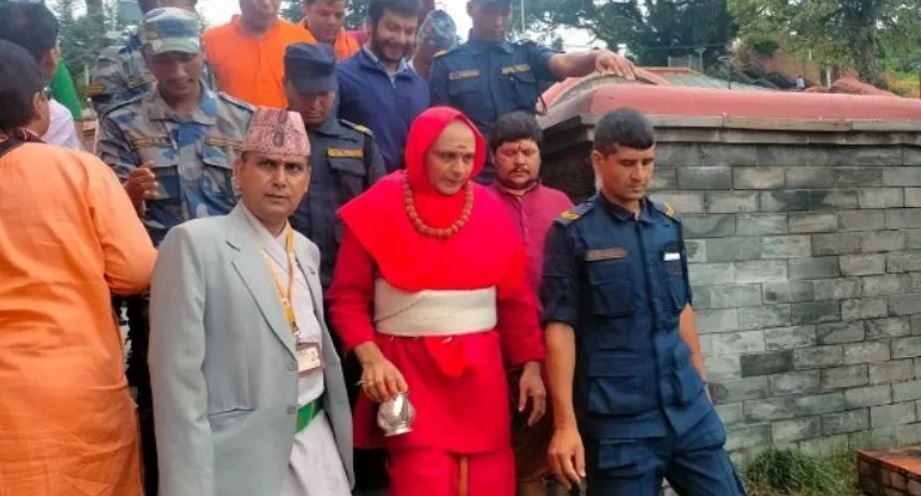 Bhatta Adiga admitted to Pashupatinath temple