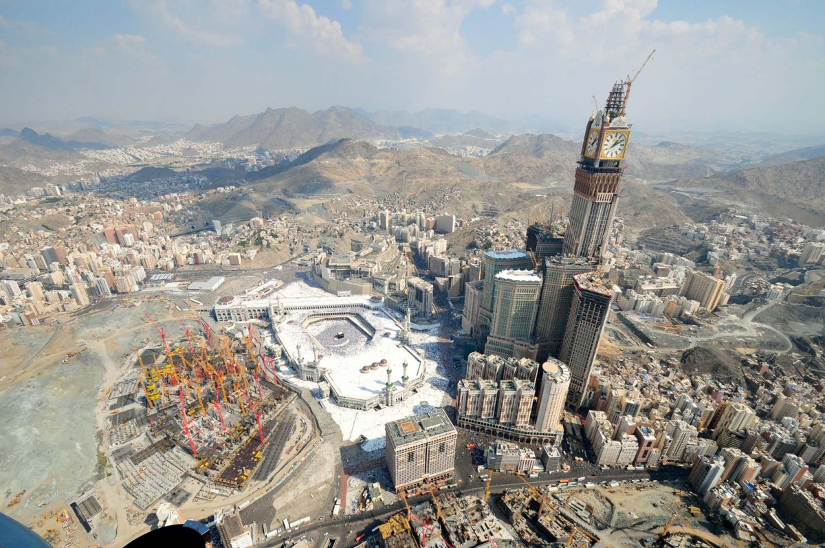 Saudi Arabia to grant citizenship to foreigners
