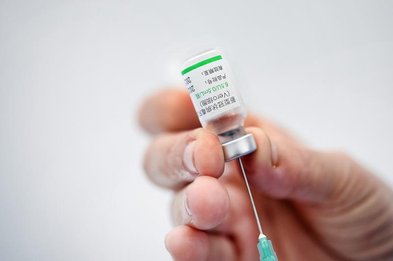 Extra COVID vaccine may help protect transplant patients