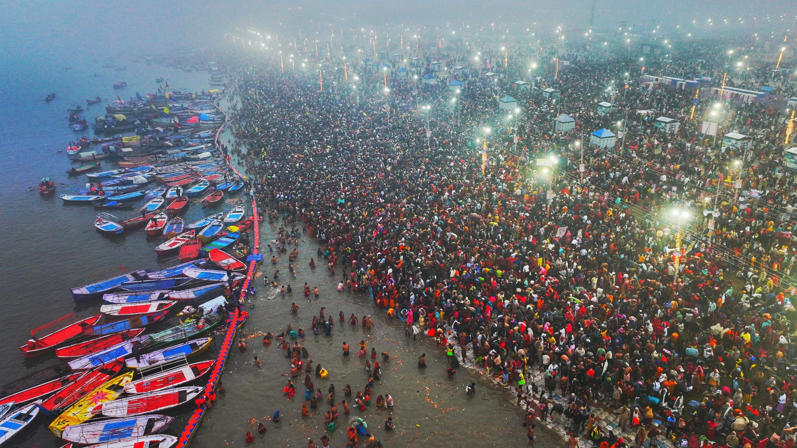 Maha Kumbh Mela begins in India; 40 lakh people taking holy dip today