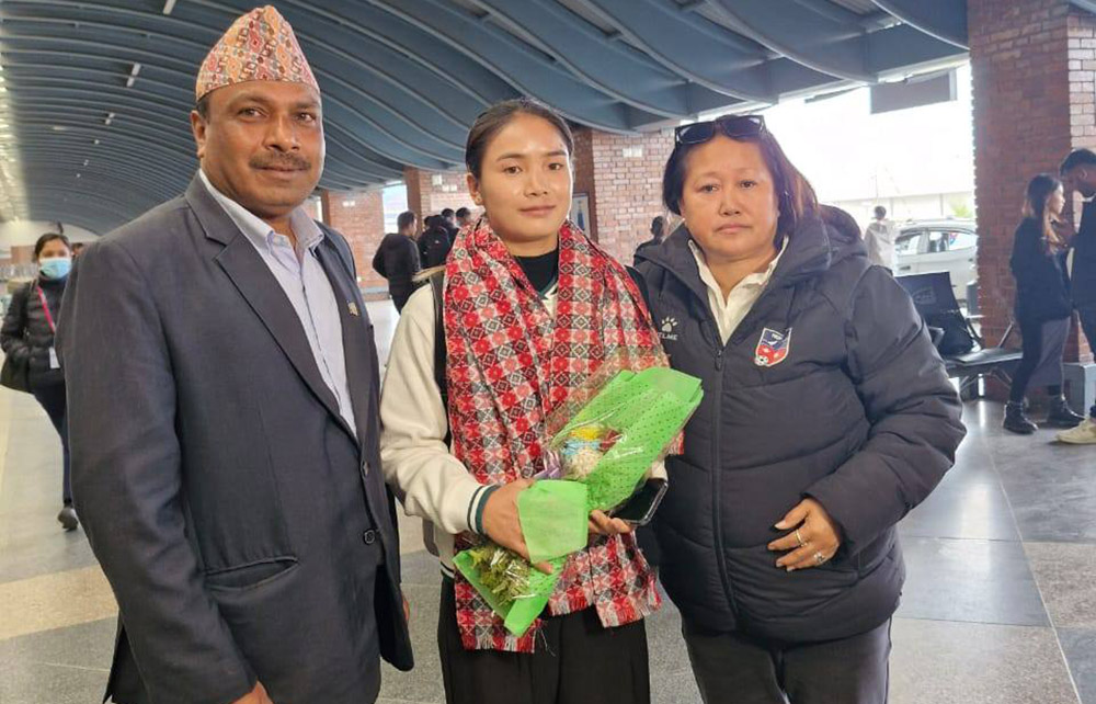 National women’s football captain Anjila leaves for Greece to play in club matches