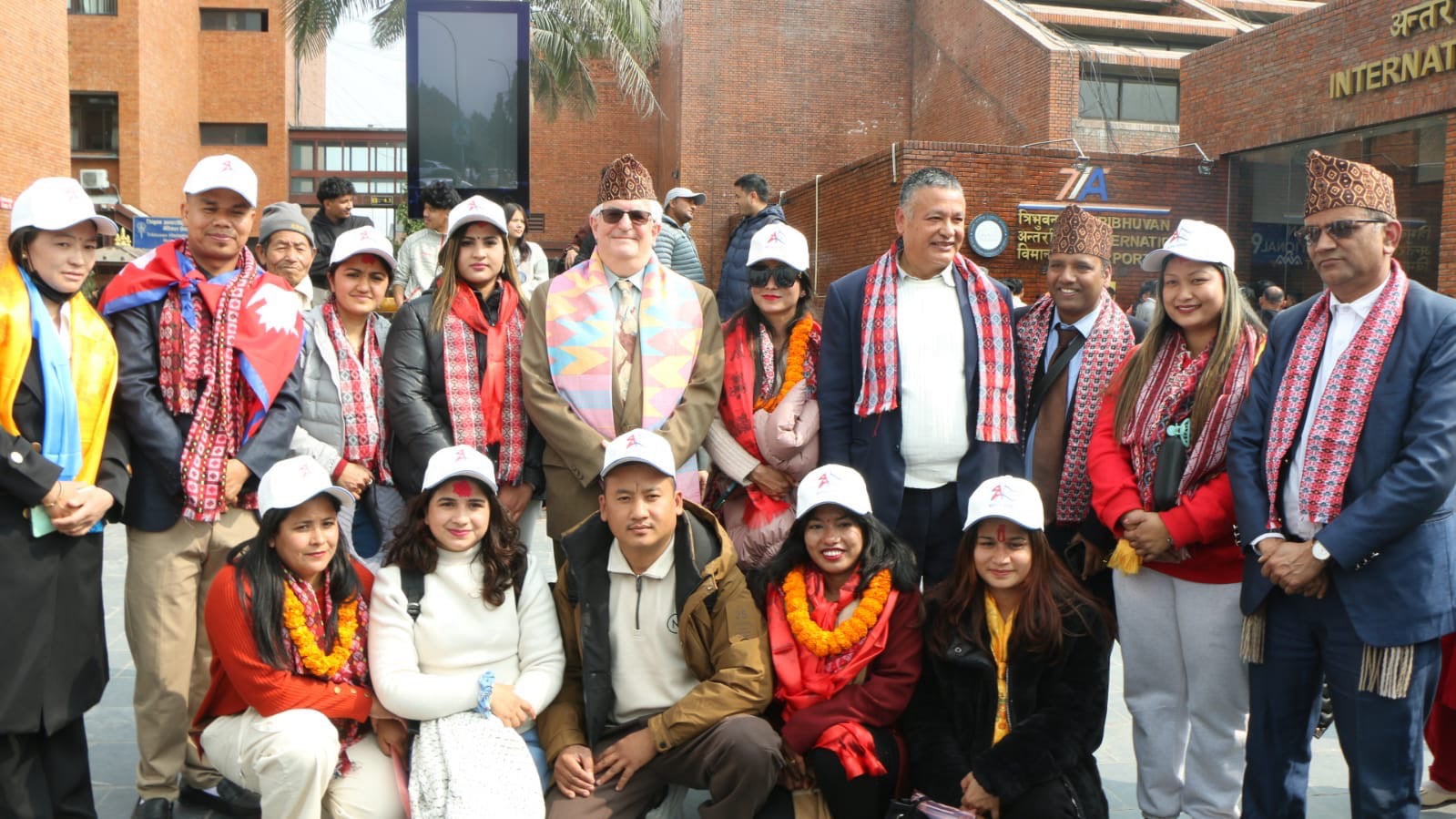 First group of auxiliary workers departs for Israel
