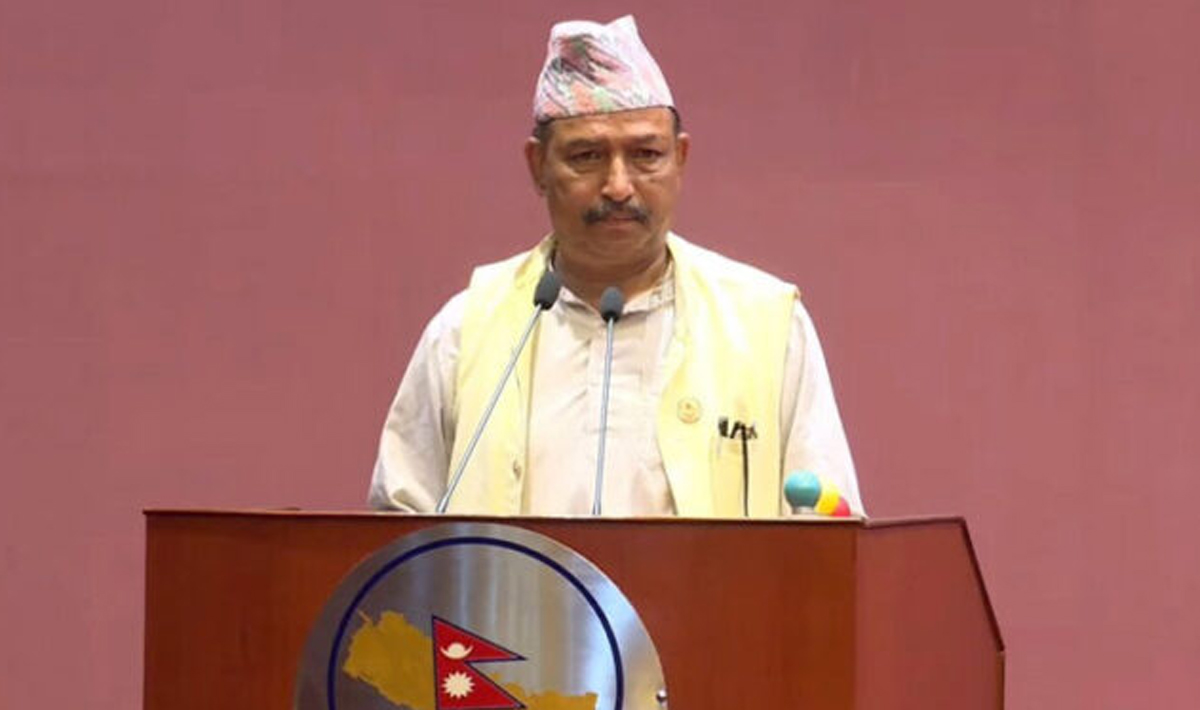 MP Bhatt falls ill during parliament session