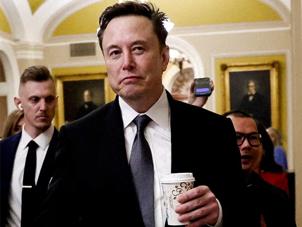Elon Musk asks federal employees to share weekly job progress or get ‘dismissed’