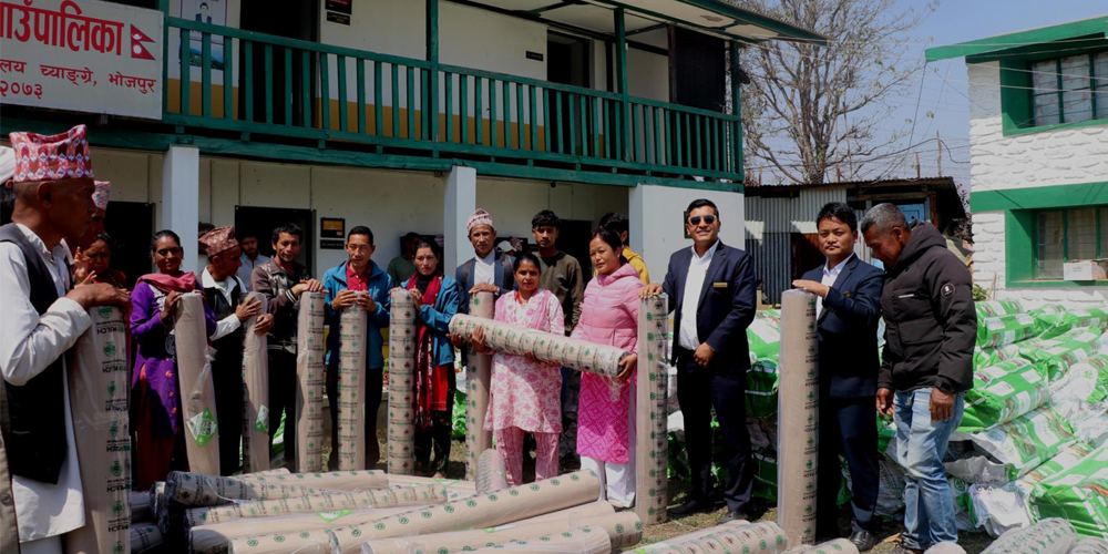 Agricultural inputs given to 750 farmers