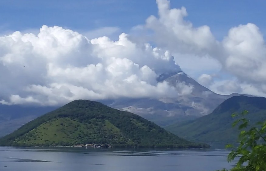Indonesia’s Mount Lewotobi Laki Laki volcano erupts, prompting alert level to be raised