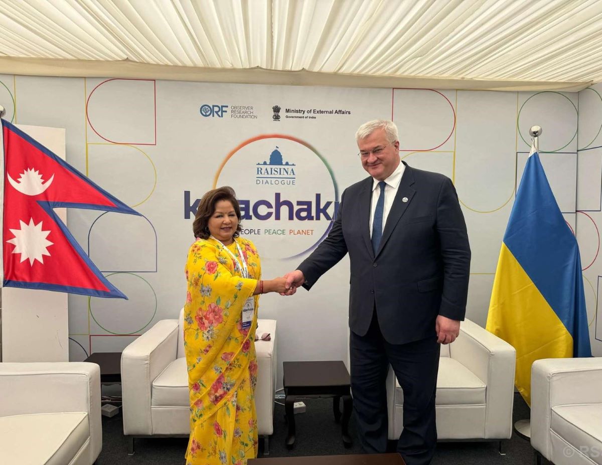 Minister Dr Rana holds talks with Ukranian counterpart, calls for release of Nepali POWs