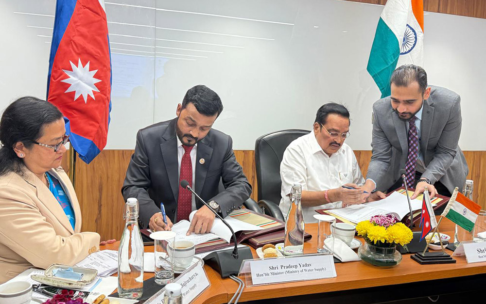 Water Supply Minister Yadav and Jal Shakti Minister of India sign MoU