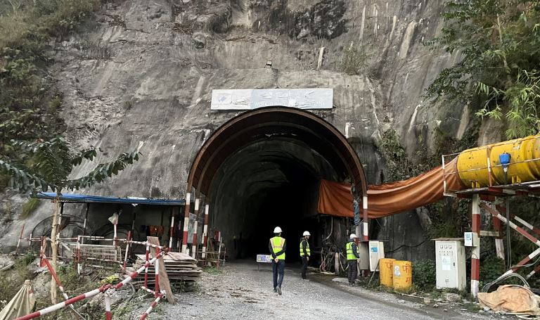Raghuganga folks put forth 31-point demand before hydropower projects