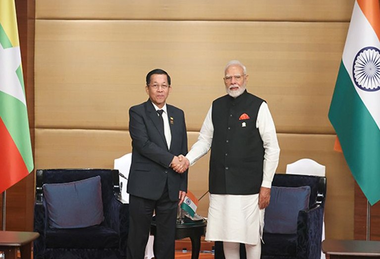 PM Modi holds bilateral talks with Senior General of Myanmar