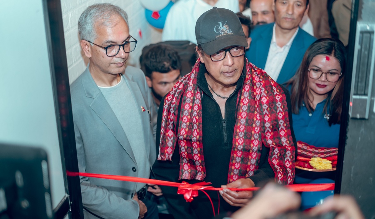 Rajesh Hamal Inaugurates Nepal’s First 18D Cinema at City Center