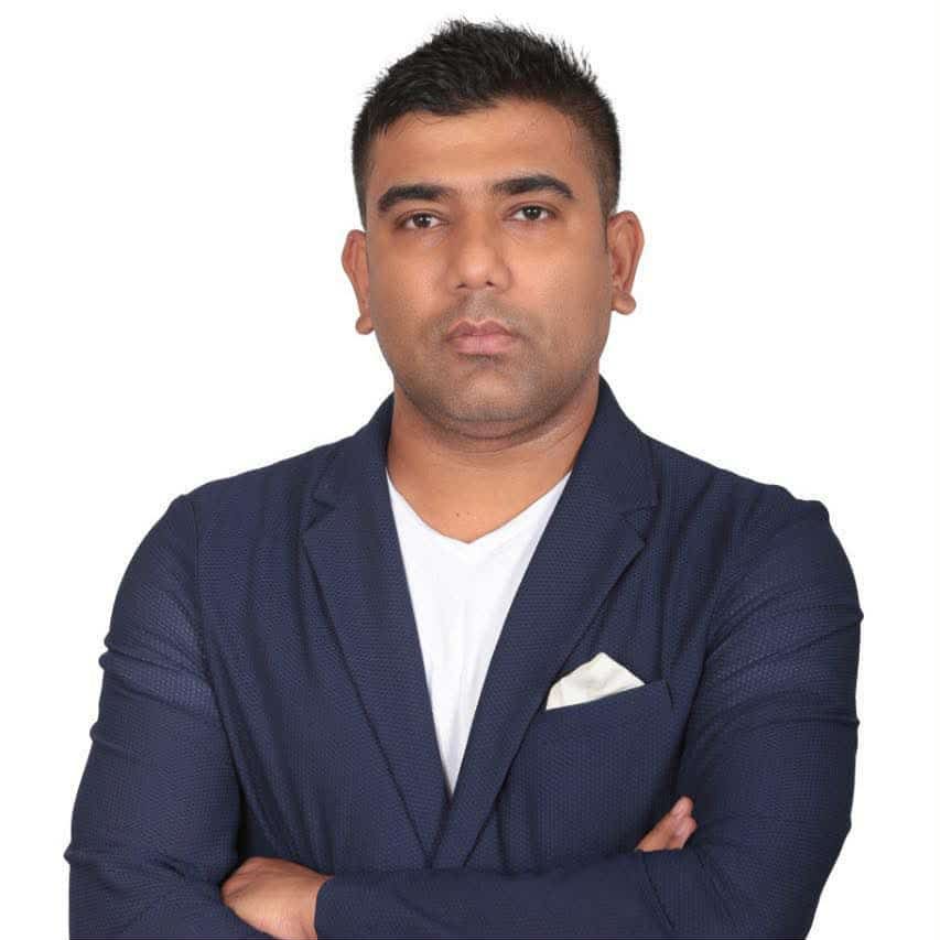 Rhishendra Giri