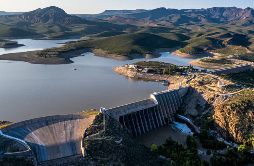 Trump threatens Mexico with tariffs over water dispute