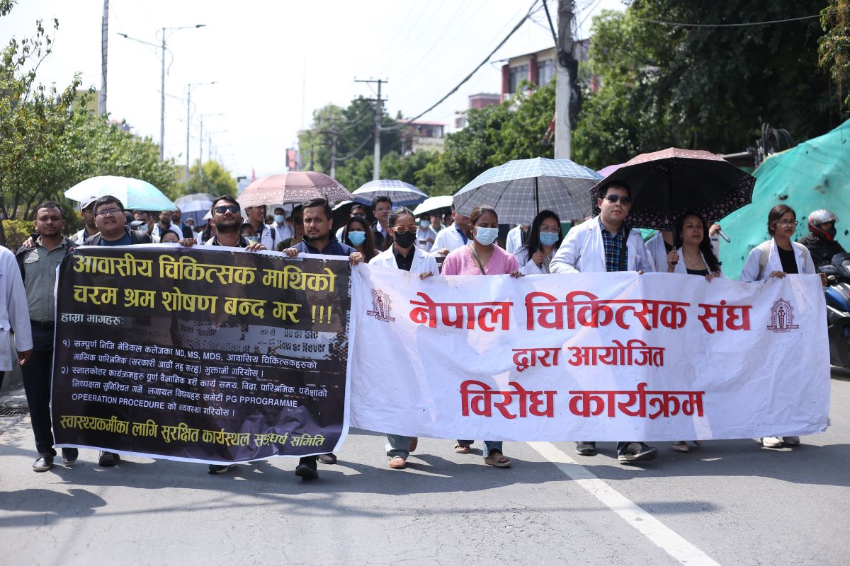 Doctors reject alleged agreement, to continue protest