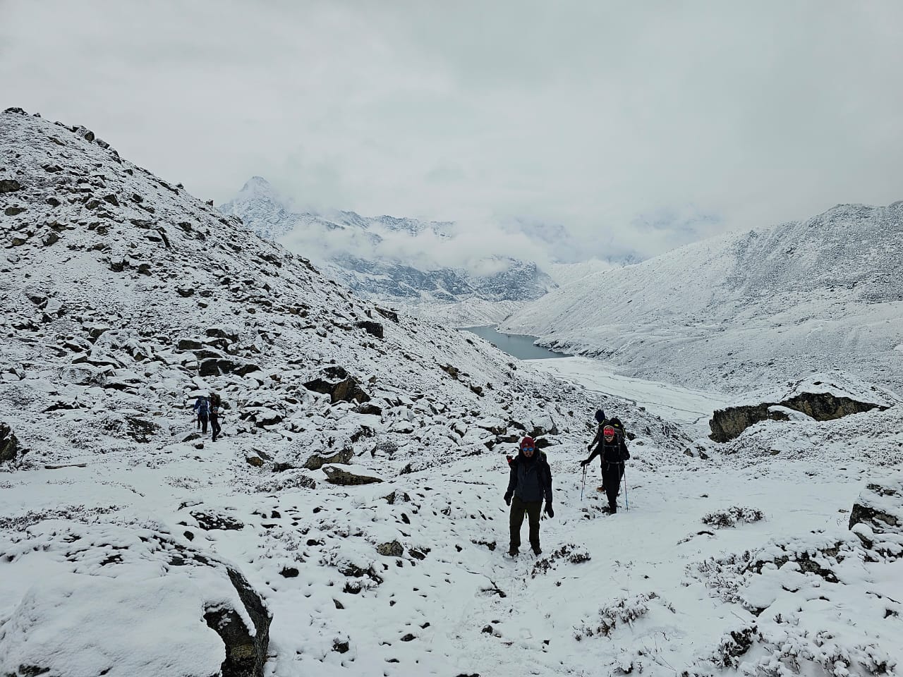 Heavy snowfall affects tourists, locals in Khumbu area