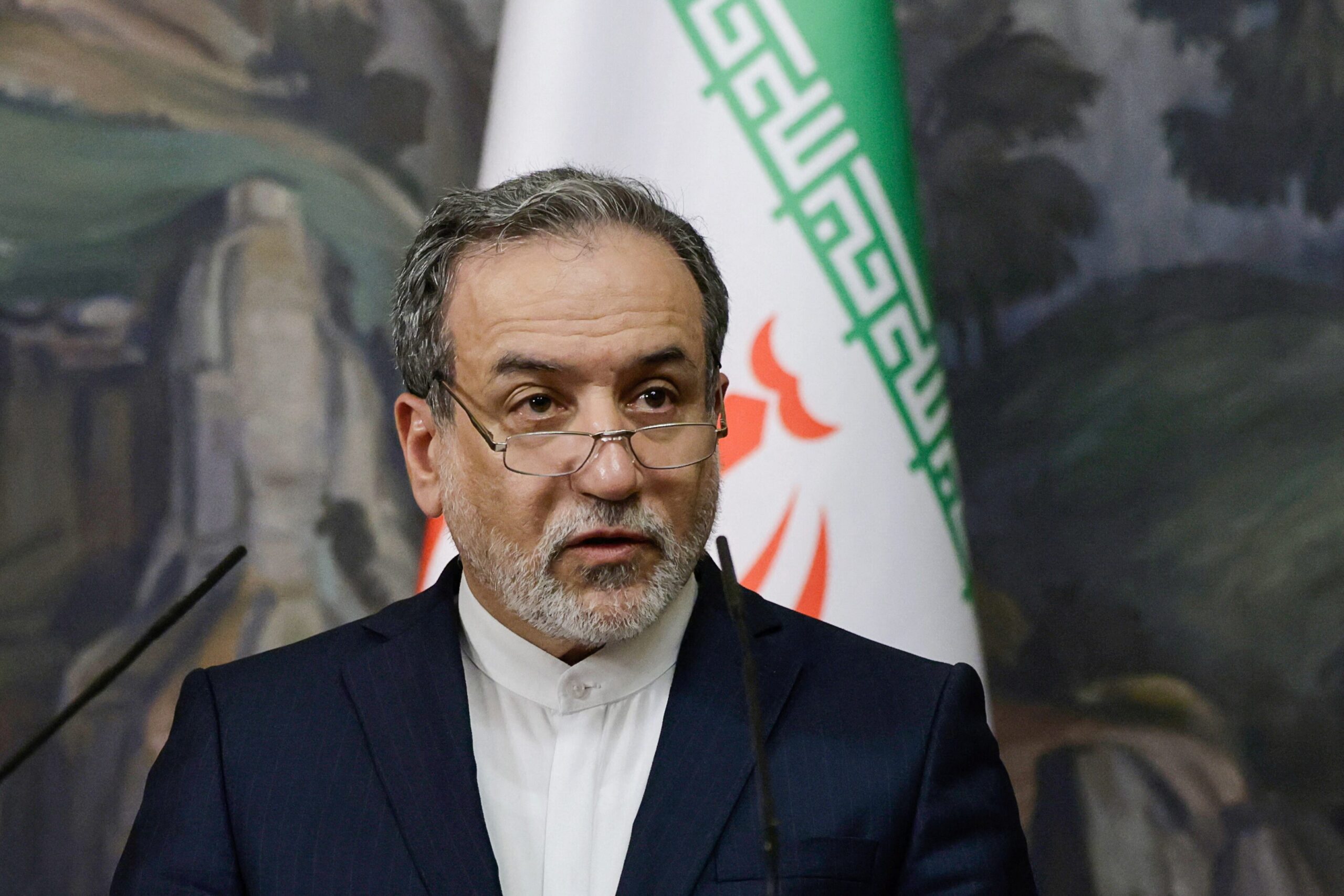 Iranian, Pakistani FMs Discuss Bilateral Relations, Regional and Global Developments