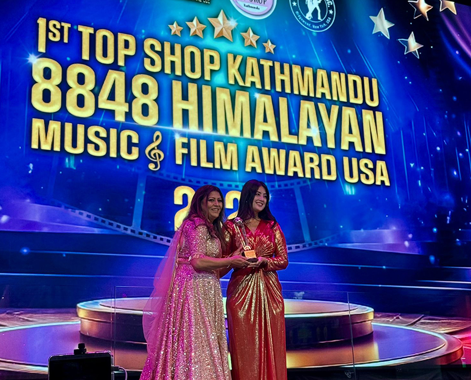 Niti Shah Stuns at 8848 Awards in New York, Wins Best Debut Actress for ‘Jwai Saab’