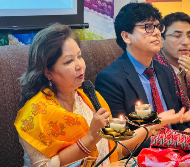 Foreign Minister blames negative mindset for stalling development