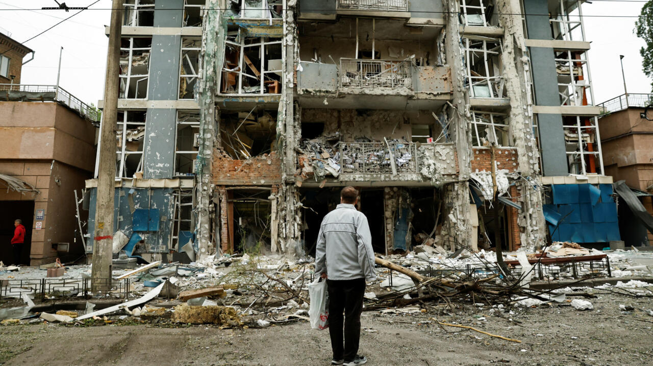 Several killed in Ukraine as Moscow and Kyiv trade fire overnight