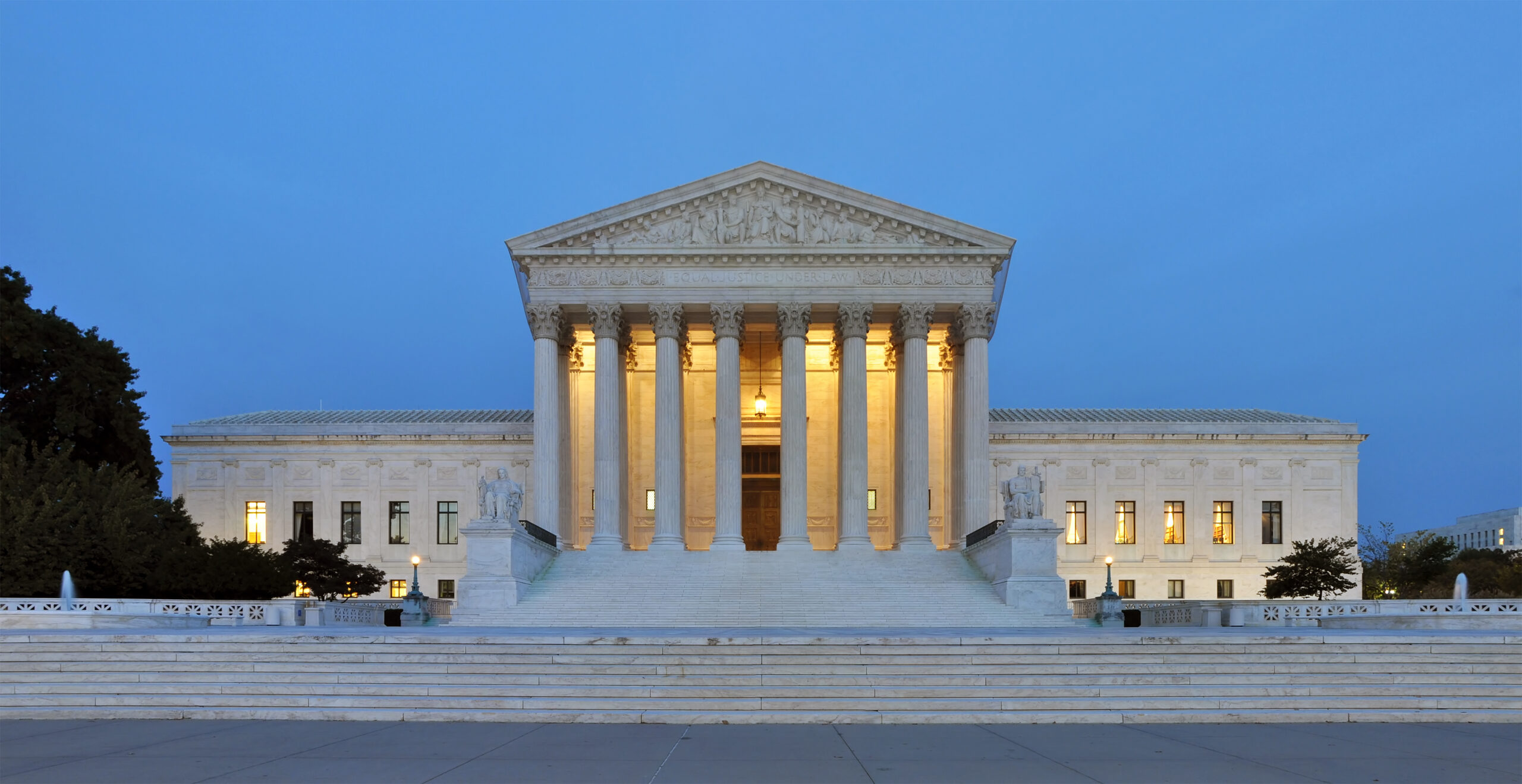 US Supreme Court gives Trump green light to strip legal status of 500,000 migrants