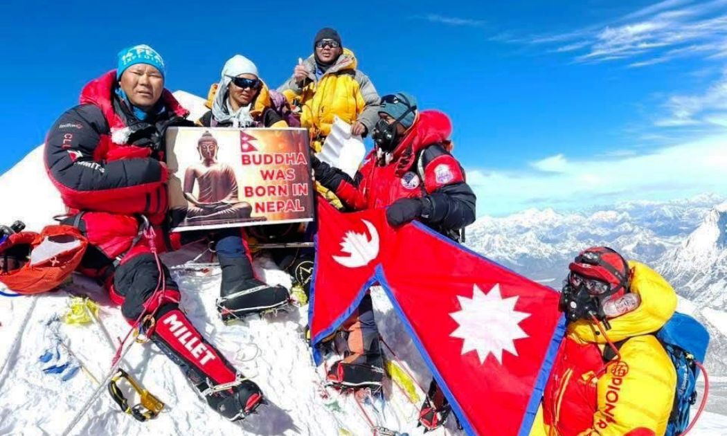 Six members of same family ascend Mt Makalu