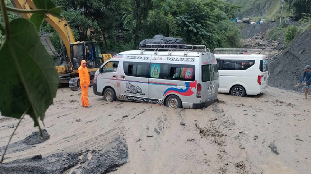 Flood washes away diversion, BP Highway blocked