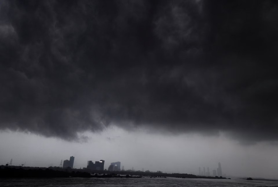 India’s monsoon lashes Mumbai as rains arrive early