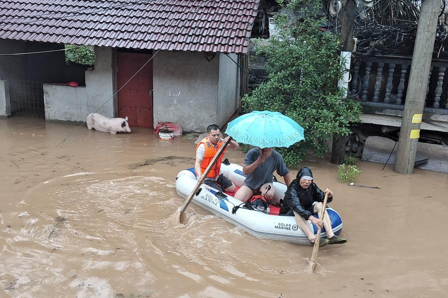 China continues blue alert for rainstorms