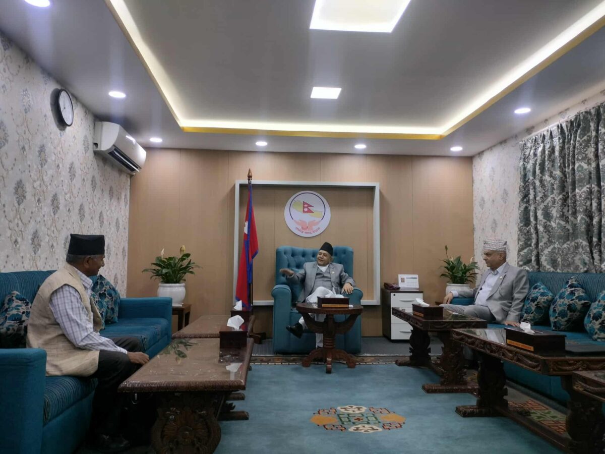 HoR impasse: Speaker meets whips, Prachanda calls opposition meet