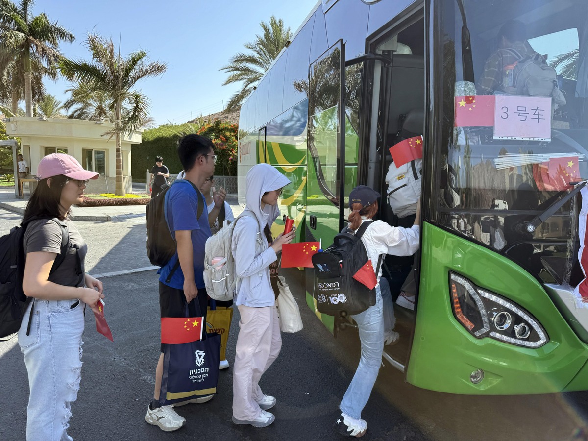 119 Chinese evacuated from Israel to Egypt