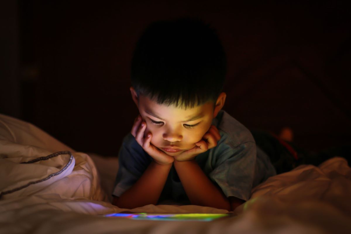 Too much screen time? Here’s how to get your kids off the phone