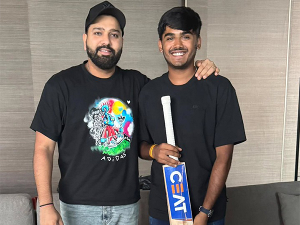 Ayush Mhatre meets Rohit Sharma before leaving for England tour