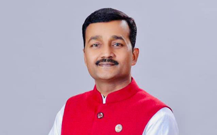 Minister Yadav emphasizes use of bicycle to minimize air pollution