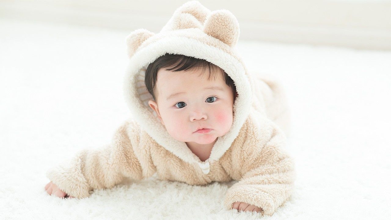 Japan births in 2024 fell below 700,000 for first time