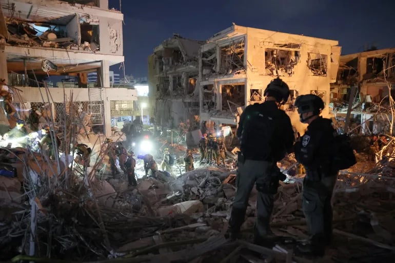 Iran fires missiles at Israel, kills 8