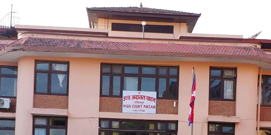 Patan High Court issues temporary stay order against arrest of journalist Pathak