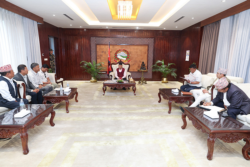 PM consults with locals to resolve disputes about Kathmandu-Tarai Expressway