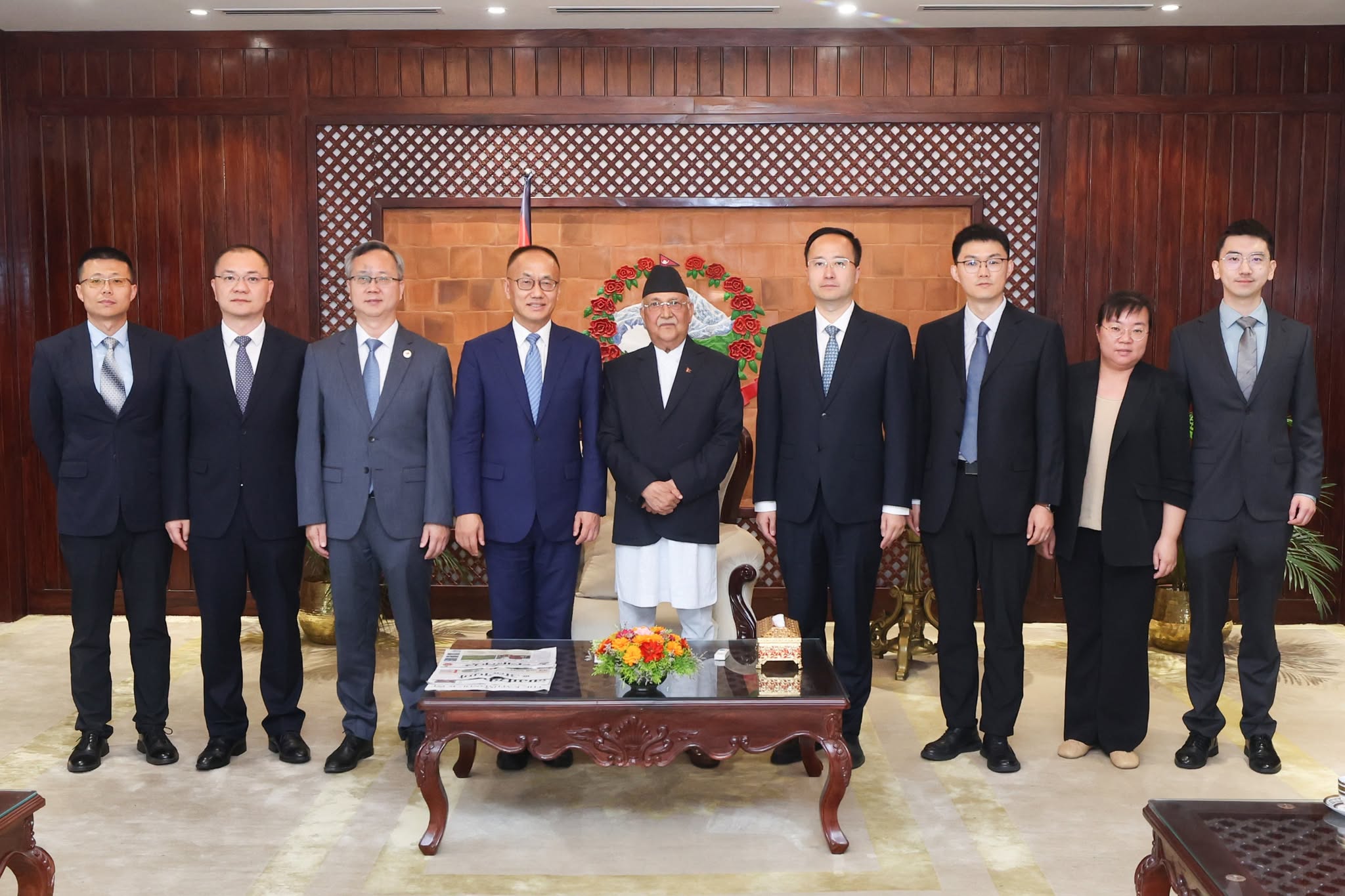 Chinese delegation meets PM Oli, discusses bilateral cooperation