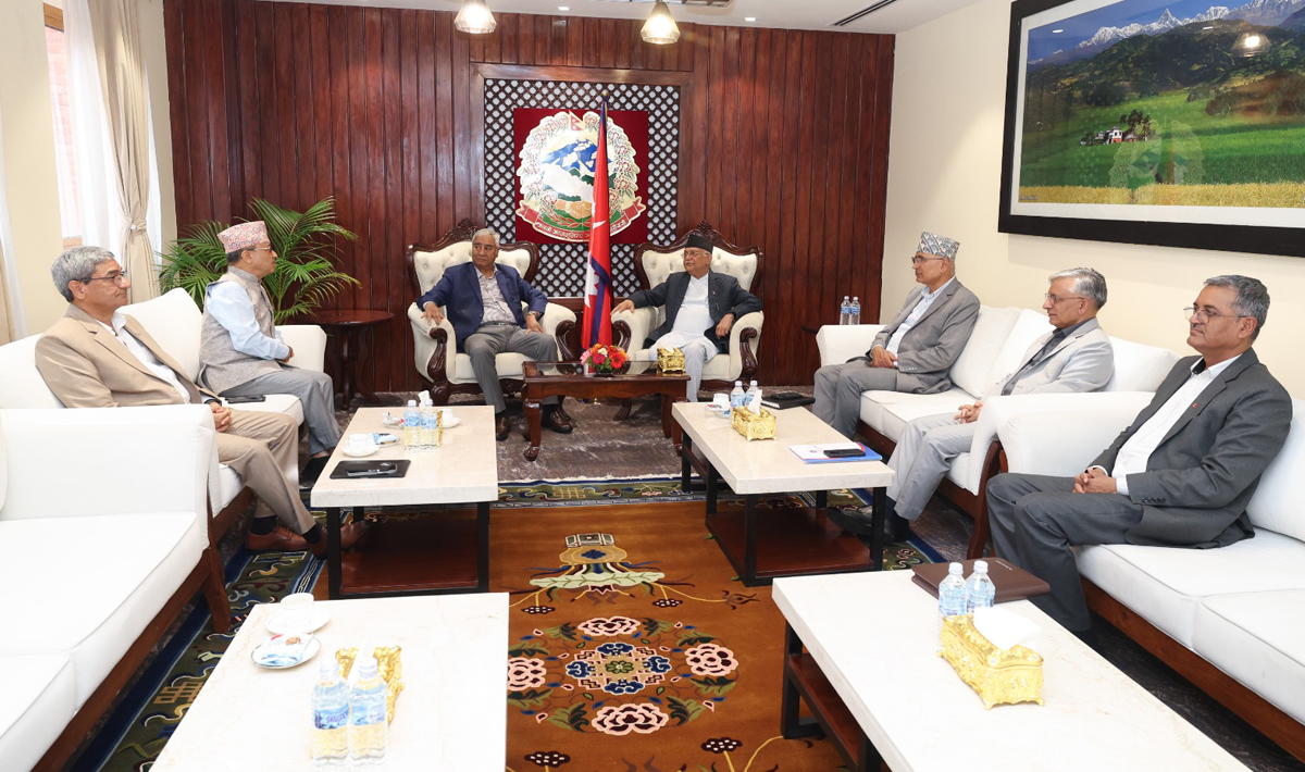 Oli and Deuba discuss federal Cabinet reshuffle and Bagmati political crisis
