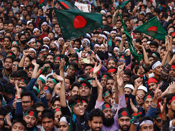 Bangladesh: 4 killed in Gopalganj as NCP rally triggers violent clashes with Awami League supporters; curfew imposed