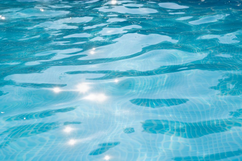 Minor drowns in hotel swimming pool