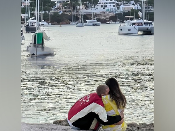 Justin Bieber drops adorable pic with wife Hailey while on a scenic vacation; check it out