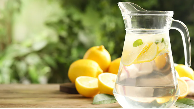Drinking Lemon water every morning: A natural way to lose weight and boost health