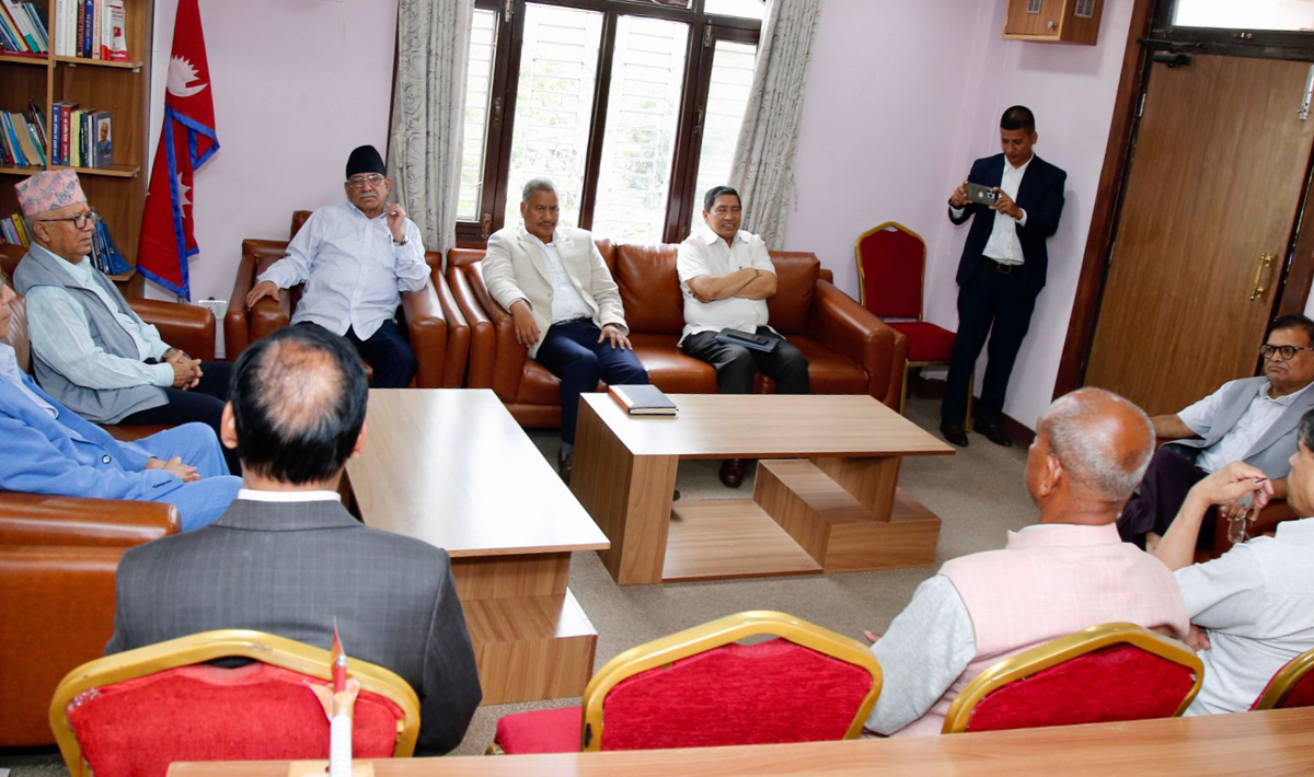 Socialist bloc meets after months of inactivity; unification talks falter